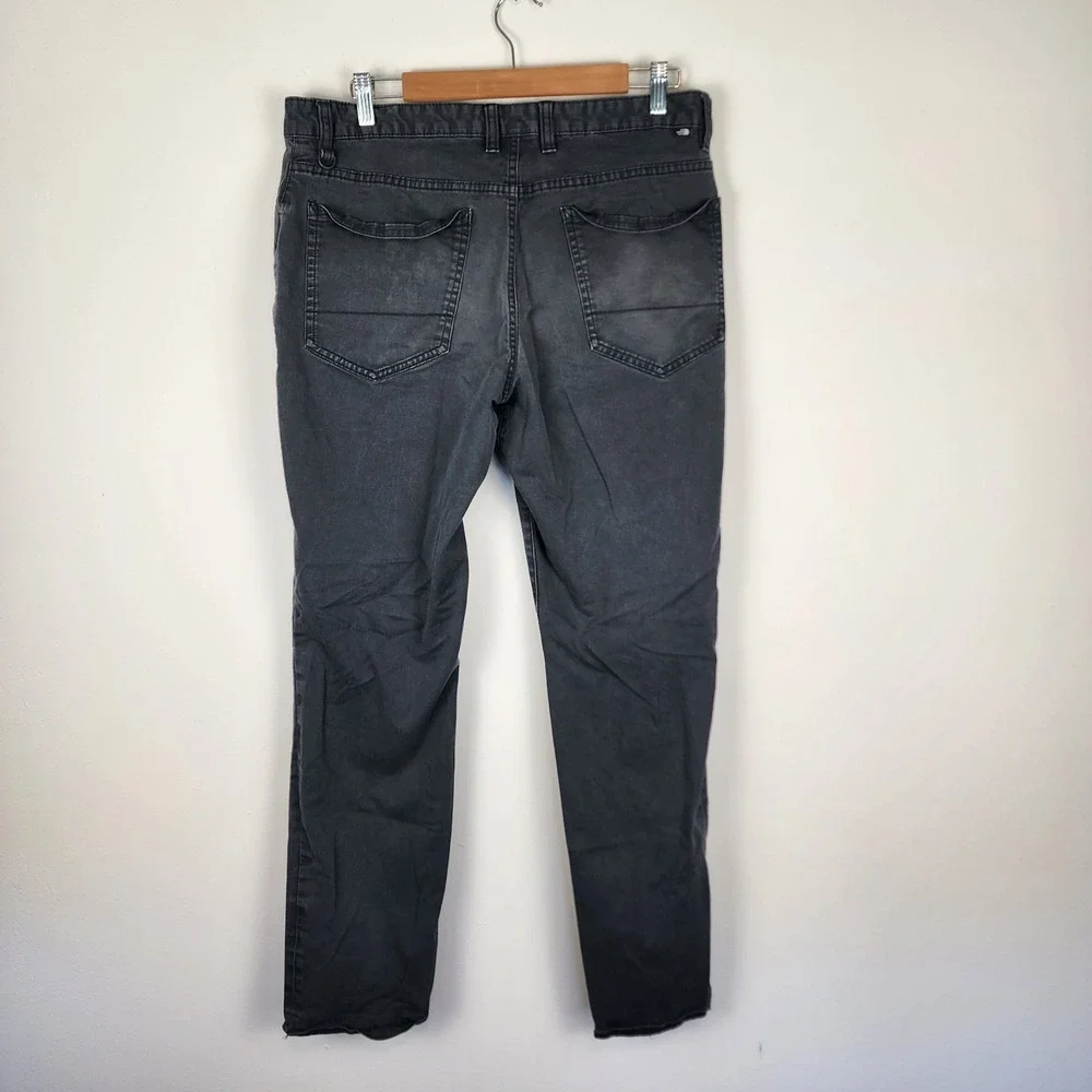 North Face Dark Gray Cargo Straight‎ Leg Pants Men's Size 34
